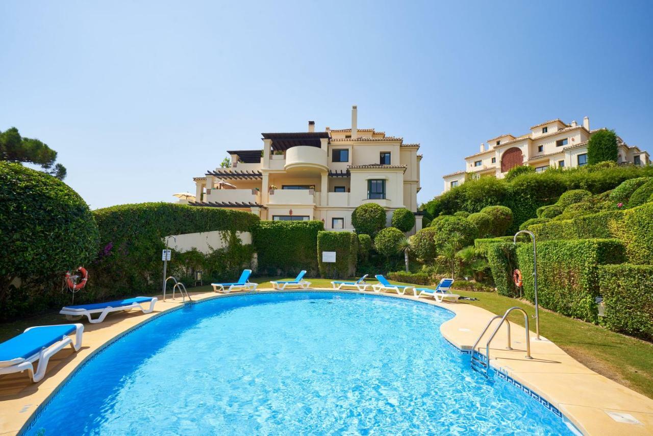 Capanes Del Golf Apartment Benahavis Exterior photo