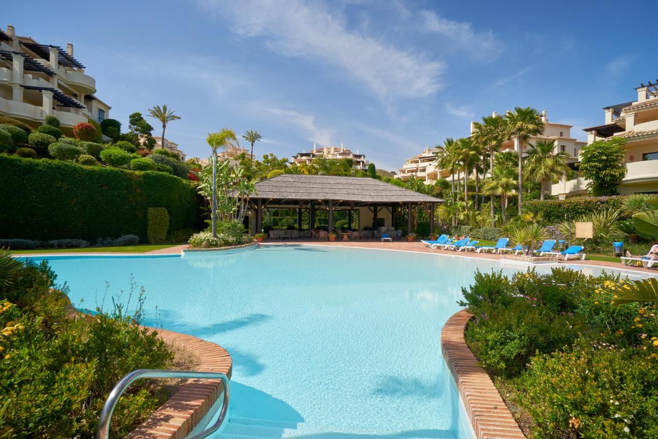 Capanes Del Golf Apartment Benahavis Exterior photo