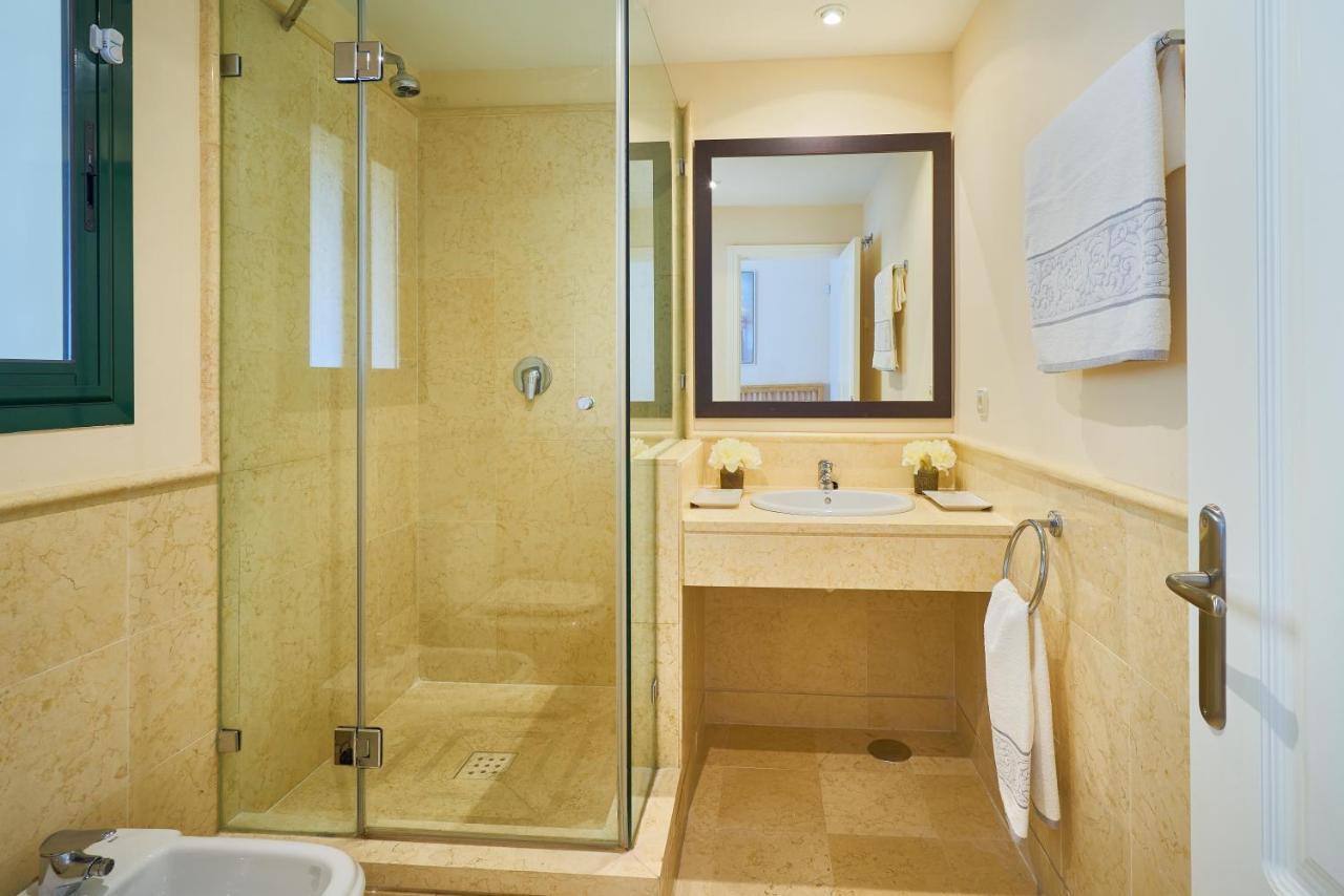 Capanes Del Golf Apartment Benahavis Exterior photo