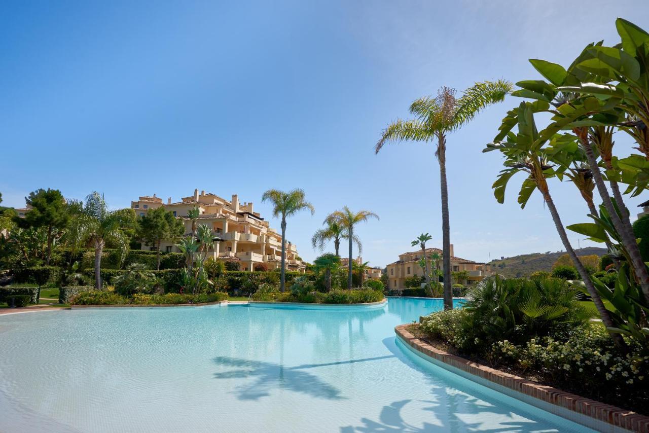 Capanes Del Golf Apartment Benahavis Exterior photo